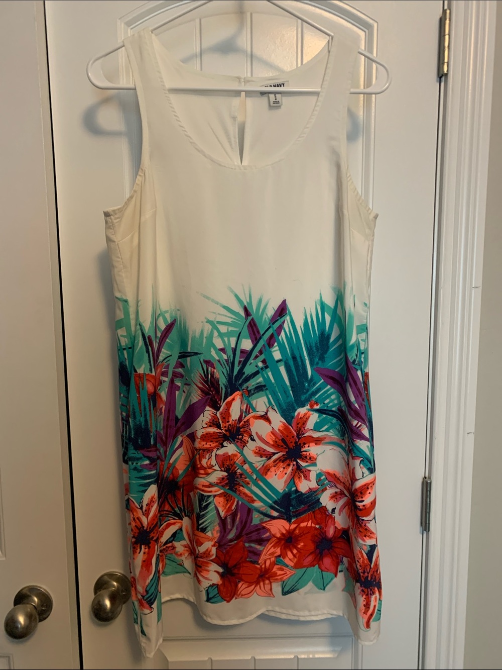 Old Navy White lined summer flower shift dress - medium
